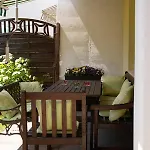 Fresh With Terrace + Free Parking 아파트 *